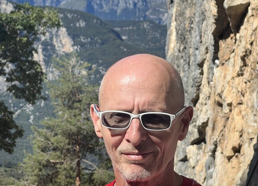 Thorsten Messow | © Ulrike Messow Portrait Thorsten Messow im Gebirge | © Ulrike Messow